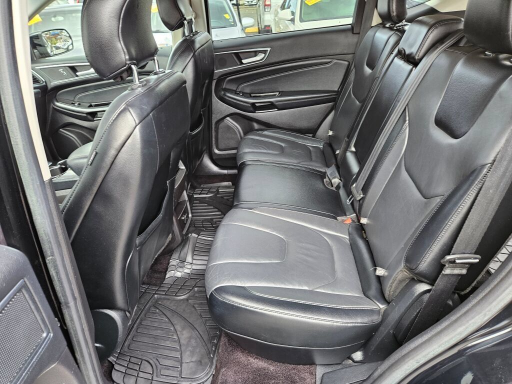 Used 2017 Ford Edge Titanium AWD/4WD image 13