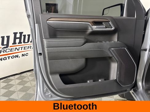 Used 2024 Chevrolet Silverado 1500 LT AWD/4WD image 10