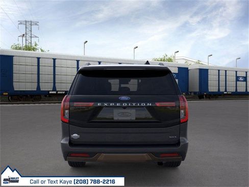 New 2026 Ford Expedition Max King Ranch image 28