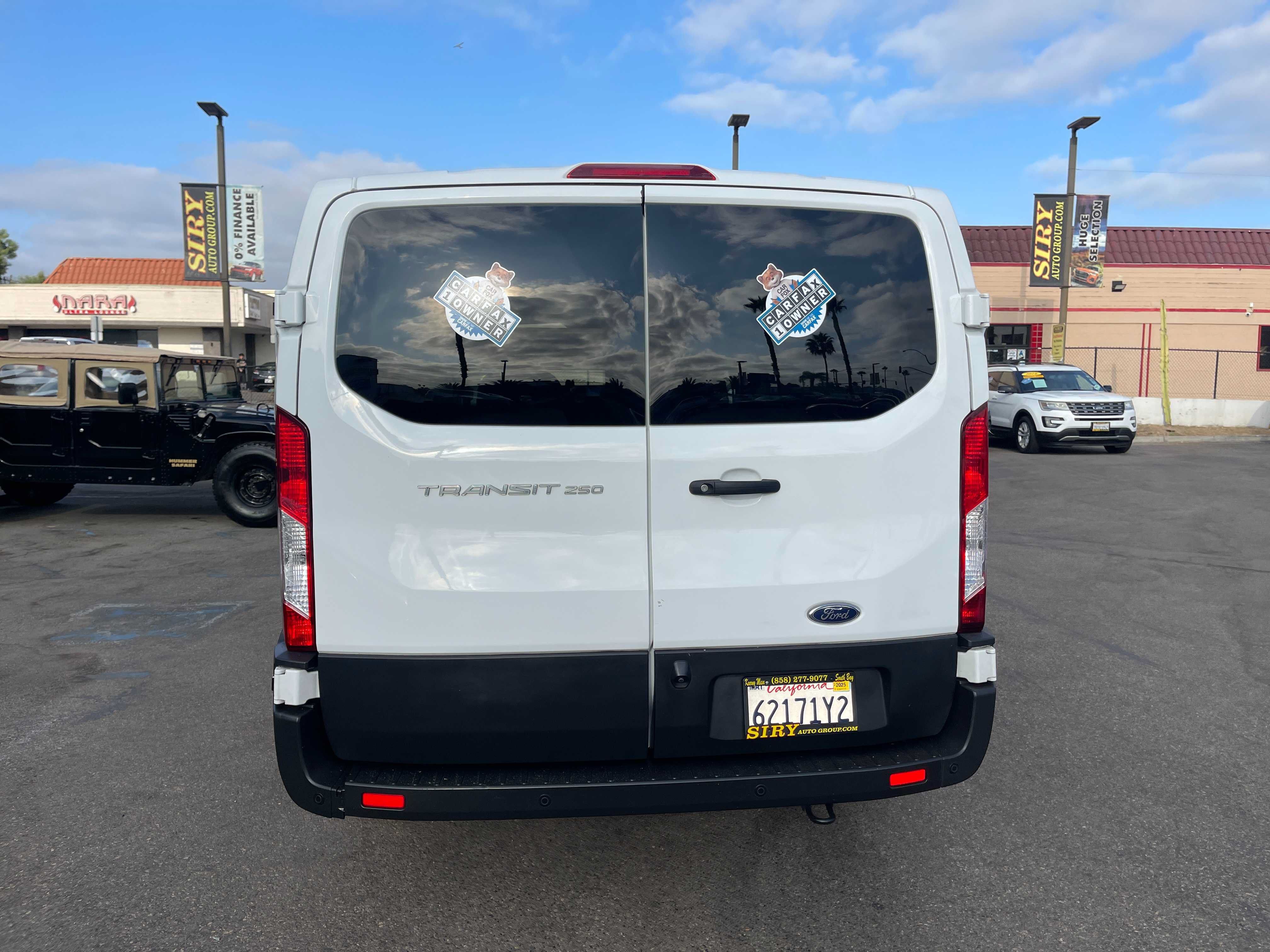 Used 2020 Ford Transit 250 Low Roof RWD image 4