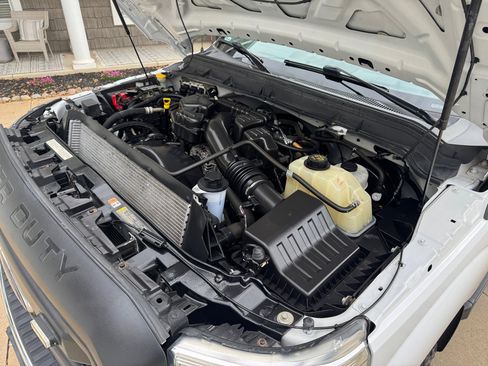 Used 2016 Ford F250 XL w/ Power Equipment Group image 19