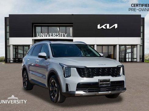 Certified 2025 Kia Sorento S FWD image 1