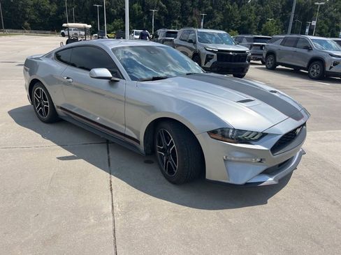 Used 2021 Ford Mustang Premium image 9