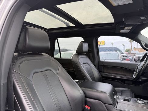 Used 2021 Ford Expedition Limited image 39
