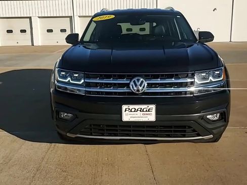 Used 2019 Volkswagen Atlas SE image 3