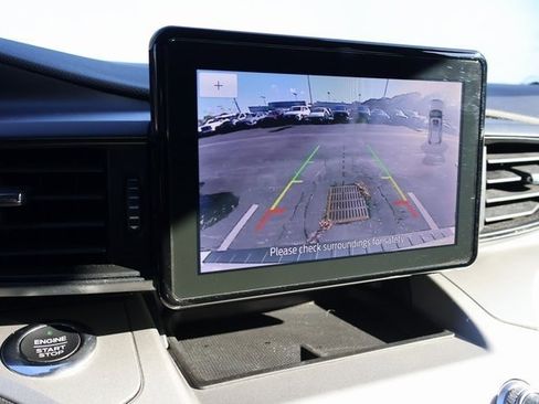 Used 2021 Ford Explorer XLT image 20