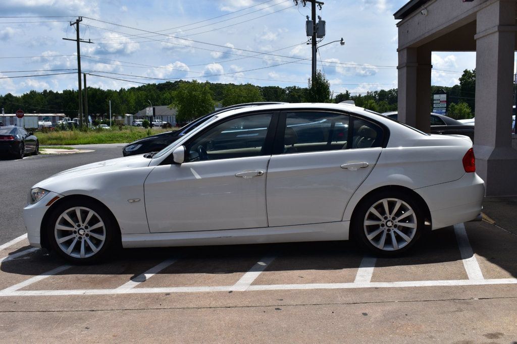 Used 2011 BMW 328i Sedan w/ Premium Pkg RWD image 5