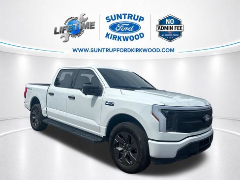 Used 2024 Ford F150 Lightning XLT AWD/4WD image 9