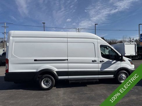 Used 2022 Ford Transit 350 148 High Roof Extended DRW RWD image 9