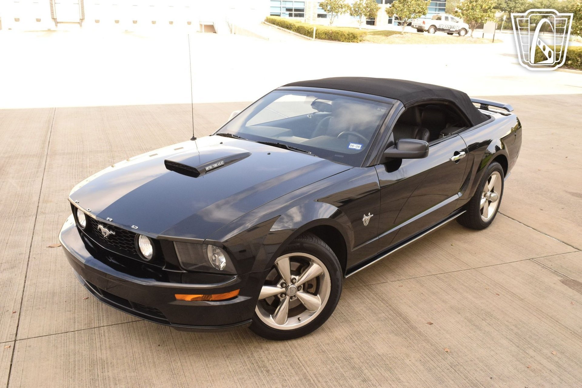 Used 2009 Ford Mustang GT RWD image 35