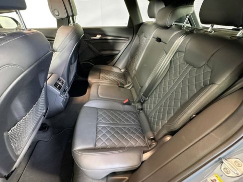 Used 2025 Audi SQ5 Prestige w/ Prestige Package AWD/4WD image 23