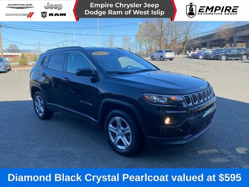 Used 2024 Jeep Compass Latitude AWD/4WD image 1