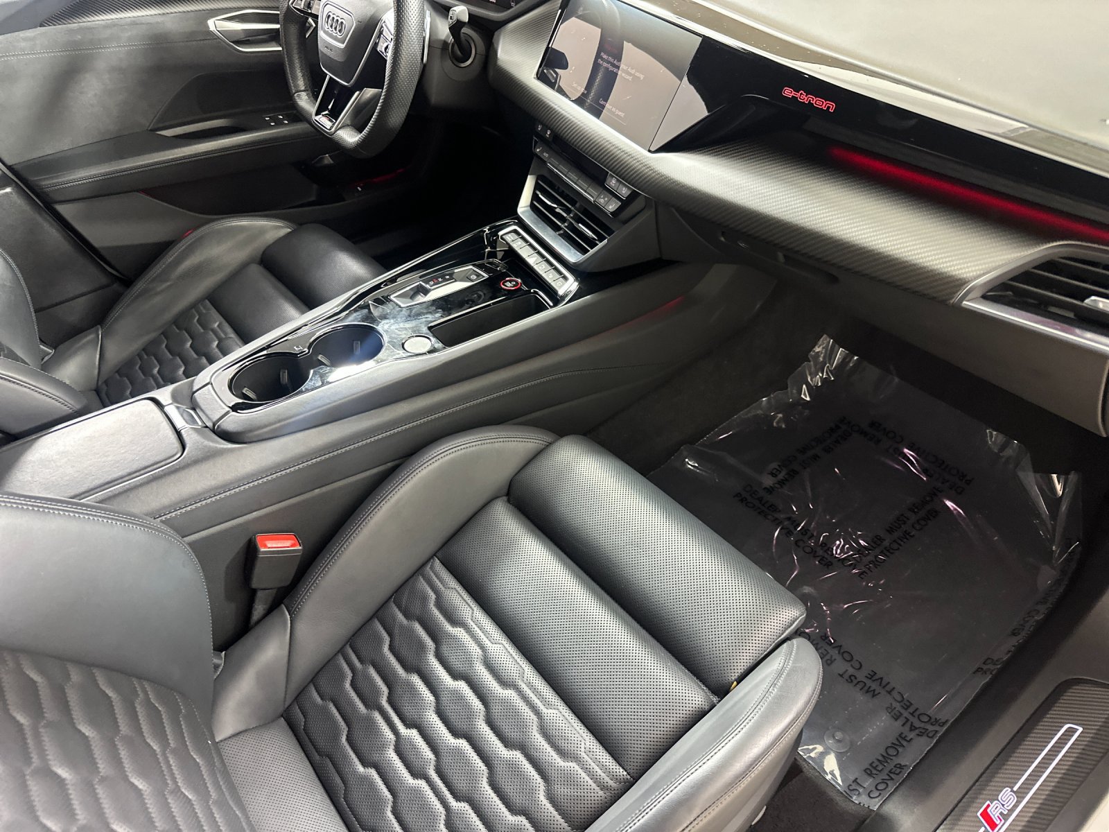 Used 2023 Audi RS e-tron GT w/ Carbon Performance Package AWD/4WD image 15