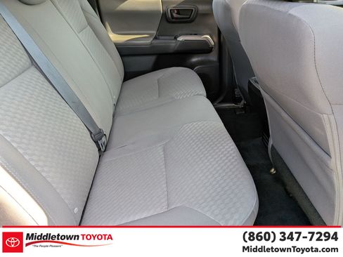 Certified 2023 Toyota Tacoma SR5 AWD/4WD image 32