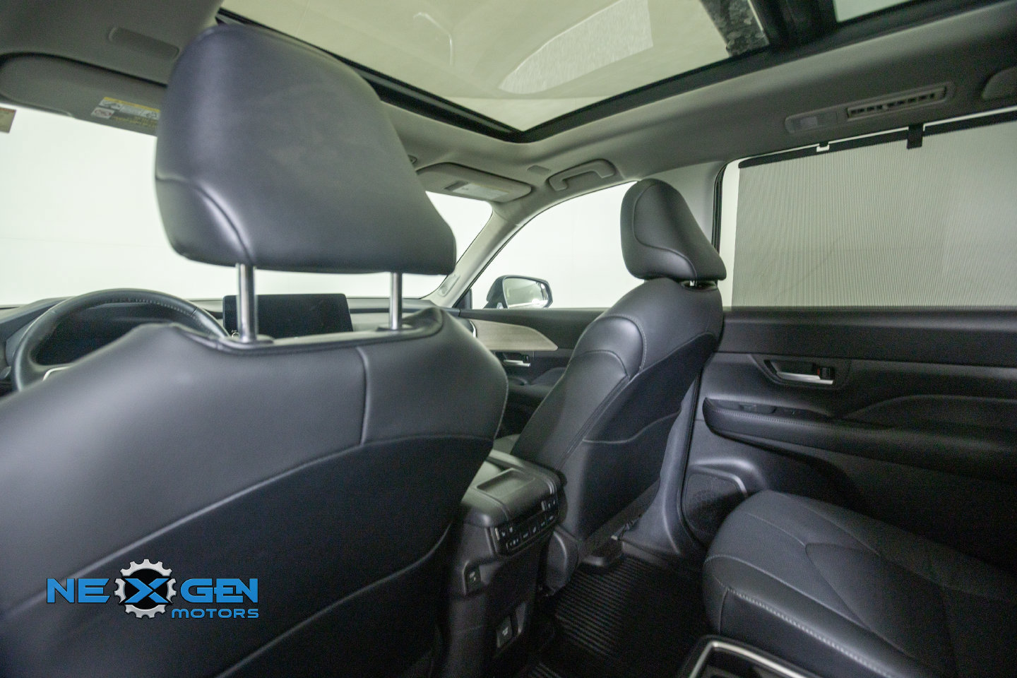 Used 2026 Toyota Grand Highlander AWD image 30