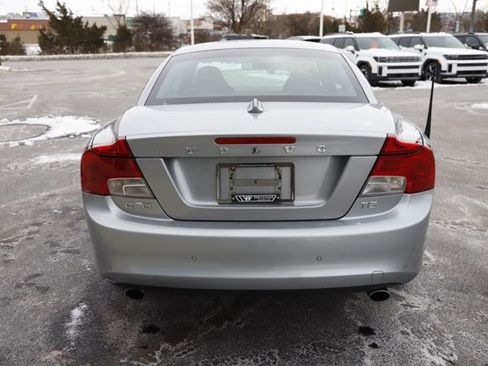 Used 2012 Volvo C70 T5 image 4