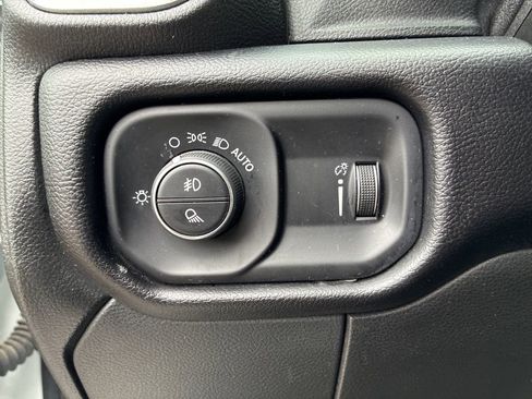 Used 2024 RAM 3500 Big Horn image 13