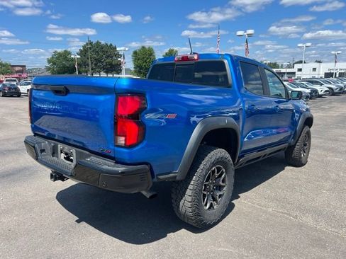 Used 2023 Chevrolet Colorado ZR2 w/ ZR2 Convenience Package III AWD/4WD image 5