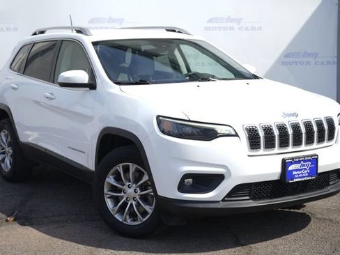 Used 2021 Jeep Cherokee Latitude Plus AWD/4WD image 1