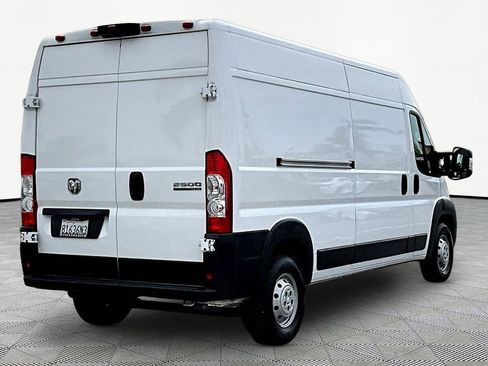 Used 2023 RAM ProMaster 2500 FWD image 6