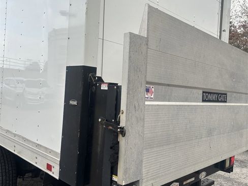 Used 2021 Chevrolet Express 3500 image 17