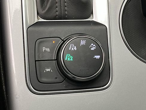 Certified 2024 Chevrolet Blazer LT w/ Sound & Technology Package AWD/4WD image 17
