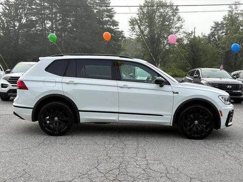 Used 2020 Volkswagen Tiguan SE R-Line w/ 3rd Row Seat Package AWD/4WD image 3
