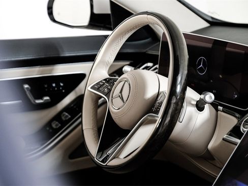 Used 2023 Mercedes-Benz S 500 S 500 image 14