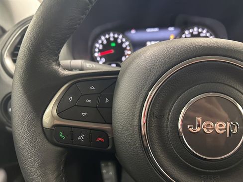 Used 2022 Jeep Renegade Latitude w/ Convenience Group image 19