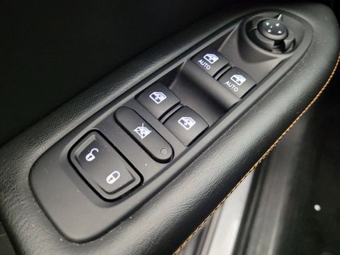 Used 2019 Jeep Compass Limited image 27