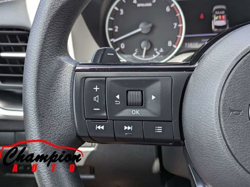 Used 2023 Nissan Rogue SV FWD image 26