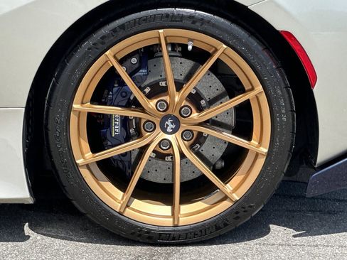 Used 2019 Ferrari 488 Pista Coupe RWD image 43