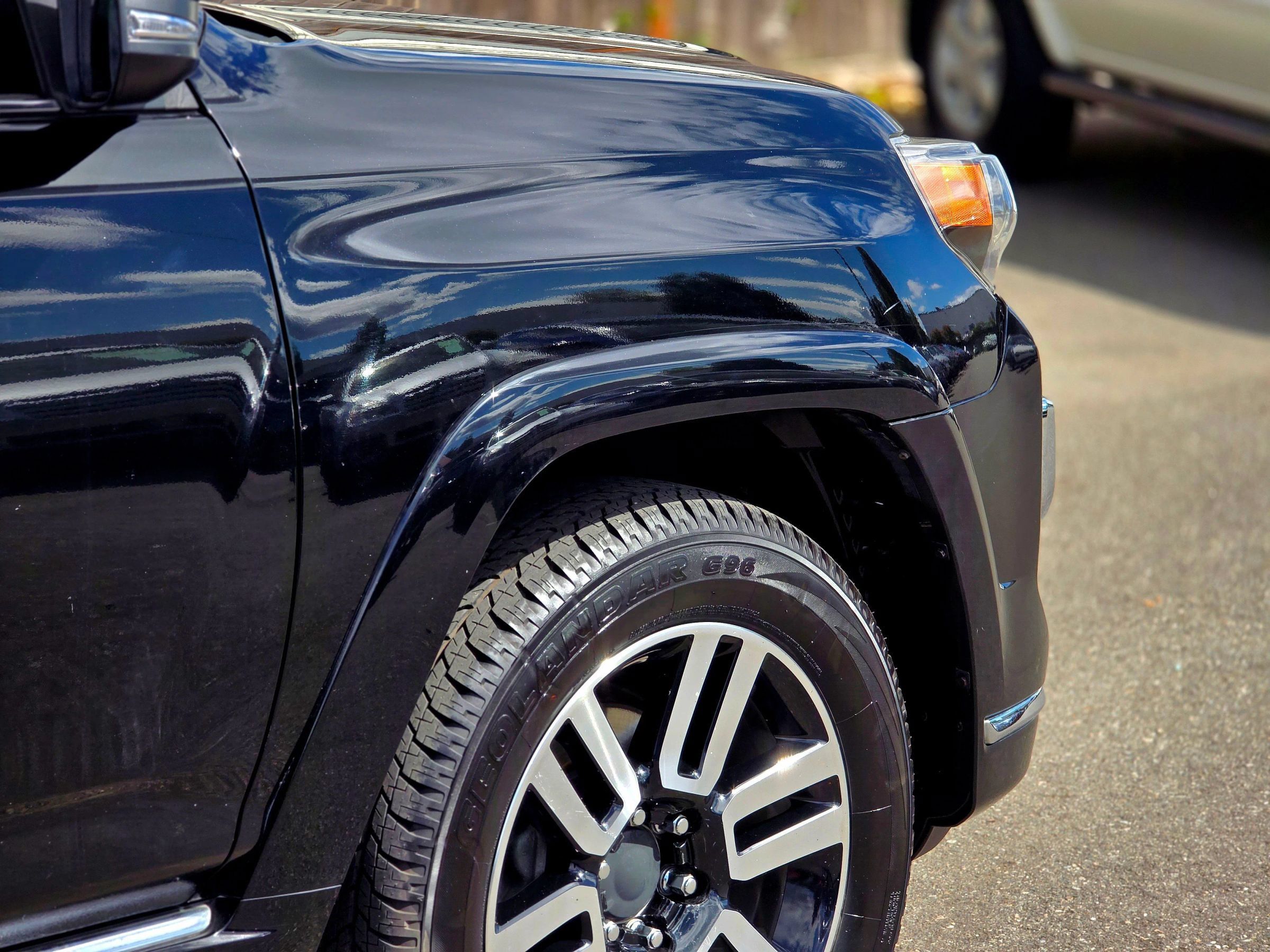 Used 2018 Toyota 4Runner Limited AWD/4WD image 12