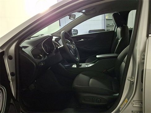 Used 2022 Chevrolet Malibu LT image 15