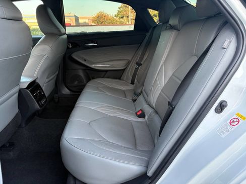 Used 2019 Toyota Avalon Limited w/ Advanced Safety Package FWD image 14