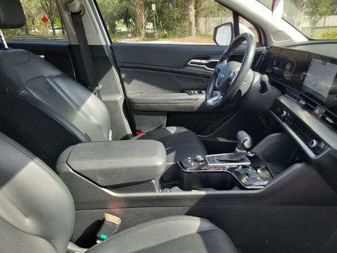 Used 2023 Kia Sportage EX image 37