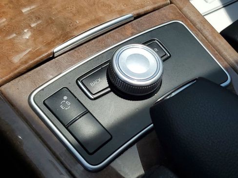 Used 2012 Mercedes-Benz E 350 4MATIC Sedan image 30