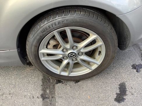 Used 2009 MAZDA MX-5 Miata Sport image 18