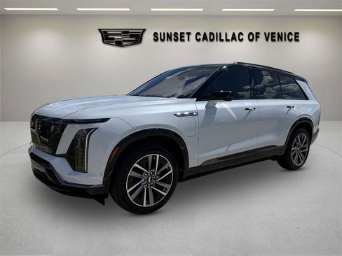 New 2026 Cadillac Vistiq Sport w/ LPO, Floor Liner Package AWD/4WD image 7