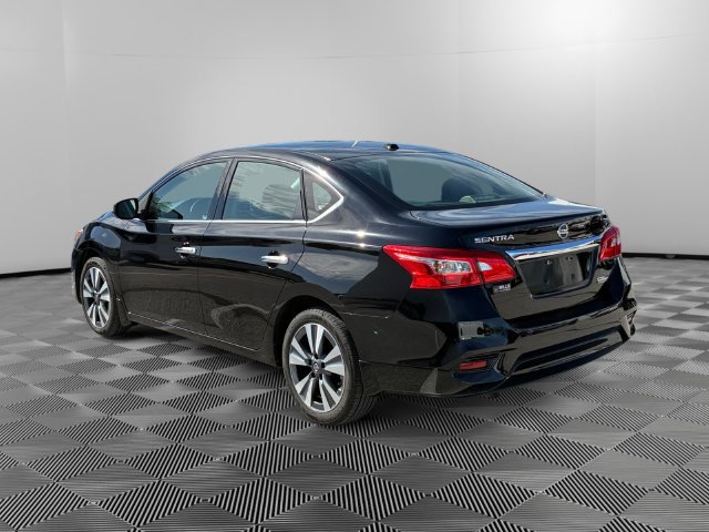 Used 2019 Nissan Sentra SV w/ Special Edition Package FWD image 3