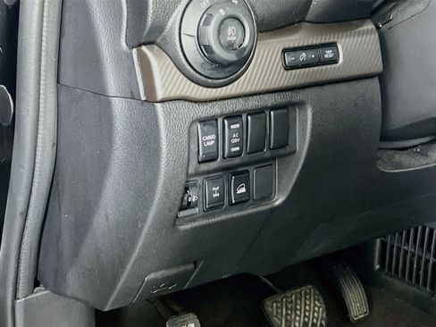 Used 2023 Nissan Titan PRO-4X w/ Pro-4x Convenience Package AWD/4WD image 10