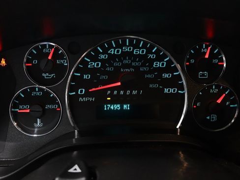 Used 2024 Chevrolet Express 2500 w/ Driver Convenience Package image 26