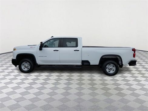 Used 2024 Chevrolet Silverado 2500 W/T image 4