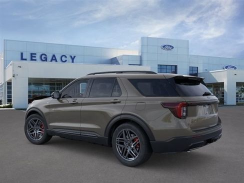 New 2026 Ford Explorer ST-Line w/ ST-Line Street Pack RWD image 4