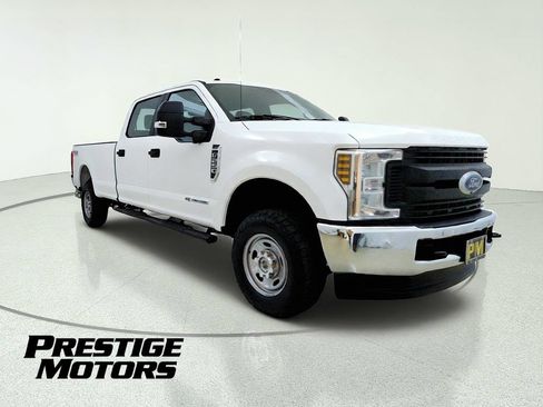 Used 2019 Ford F250 XL w/ Power Equipment Group AWD/4WD image 1
