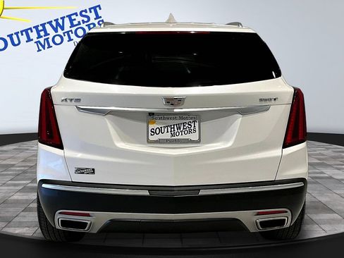 Used 2022 Cadillac XT5 Premium Luxury FWD image 5
