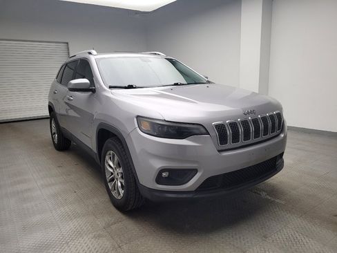 Used 2019 Jeep Cherokee Latitude Plus image 13