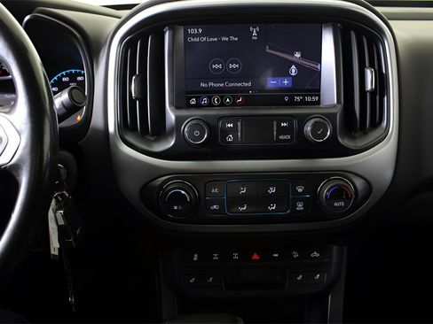 Used 2019 Chevrolet Colorado ZR2 image 18