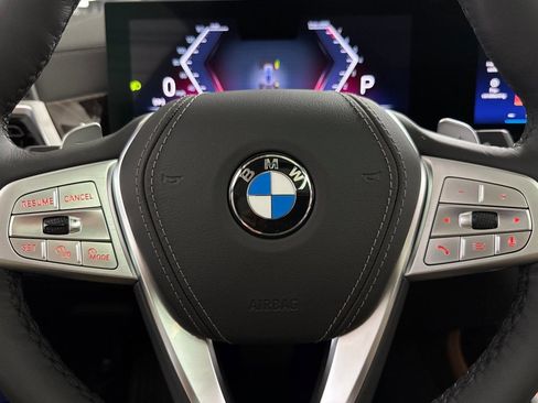 Used 2026 BMW X7 xDrive40i w/ Premium Package image 16