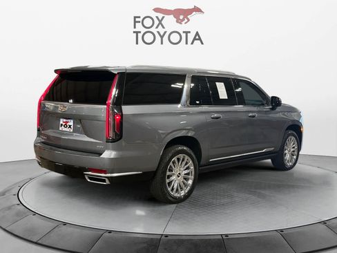 Used 2021 Cadillac Escalade ESV Premium Luxury w/ Driver Assist Tech Package AWD/4WD image 6